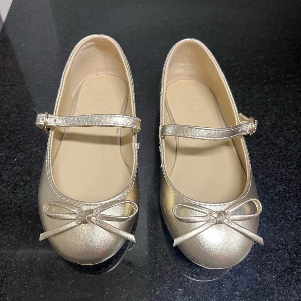 Janie and Jack Mary Janes Gold,  GUC size 9